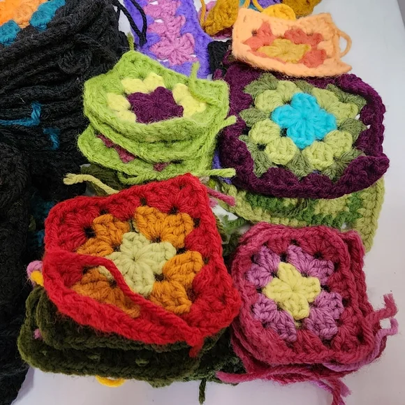 Vintage Crocheted Granny Squares 1-8" Individual Squares Colorful Lot Over 170 - Picture 5 of 16